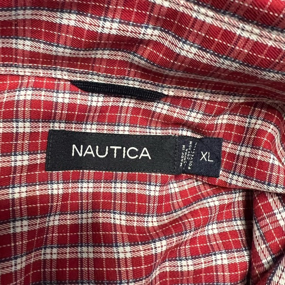 Men’s Nautica XL Red Plaid Long Sleeve Button Down Shirt - Picture 3 of 4